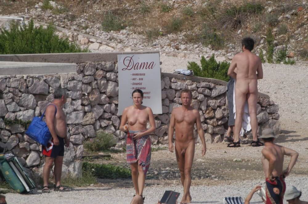 Baska Rock-Wall Path pics - Naturism and nudism are a path to spiritual peace