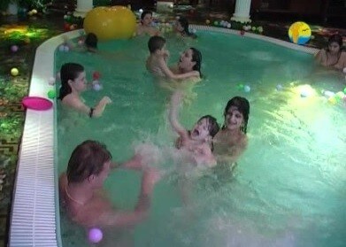 Naturist Freedom: Castle Fantasia - Nature provides inspiration and energy for the practice of naturism and nudism