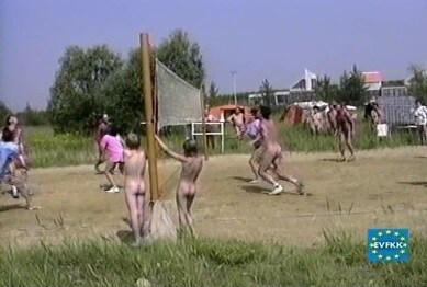 EVFKK - Miss Volleyball - Naturism teaches respect for the beauty of the body and its natural forms