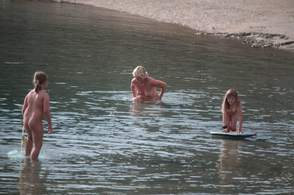 Naturism photo gallery # 14 - The concept that the naked body is part of the natural world and deserves respect is important