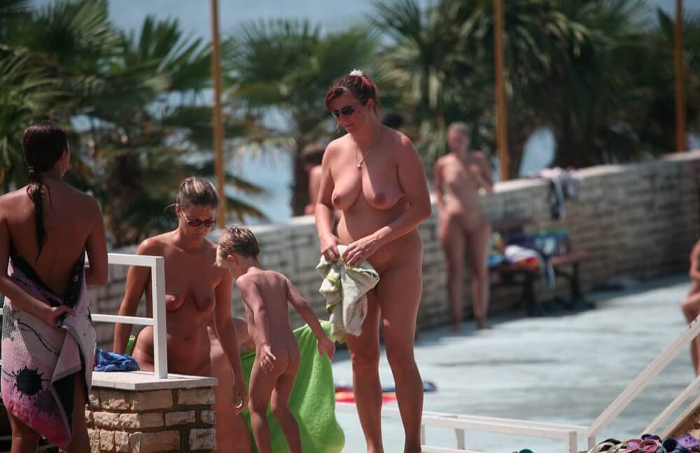 Boardwalk Biking pics - Nudist practices help foster respect for differences and individuality
