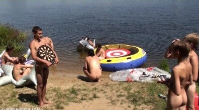 Nude and hot summer day video - Boundaries disappear in the world of naturism and nudism