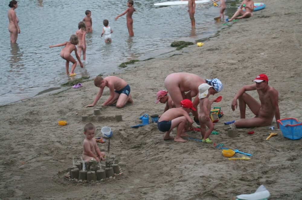 Nude Mom Nurture Series photos - Naturist Club: Exclusive Content