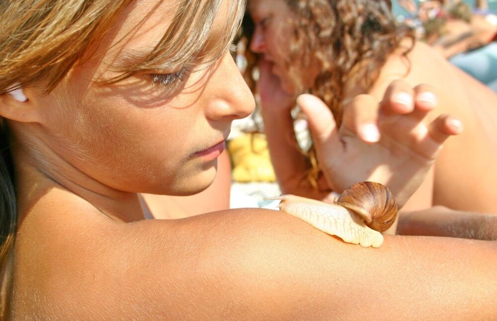 Ulitka Play On the Beach pics - Naturism is about respecting natural beauty