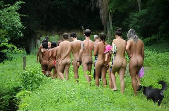 Lush Green Travels photos - She appeared completely naked