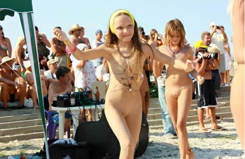 Nudist beauty contest photos - Nudism strengthens friendships and mutual respect among people