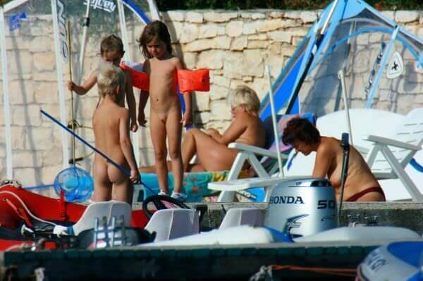 By the boat photos - The worship of the naked body