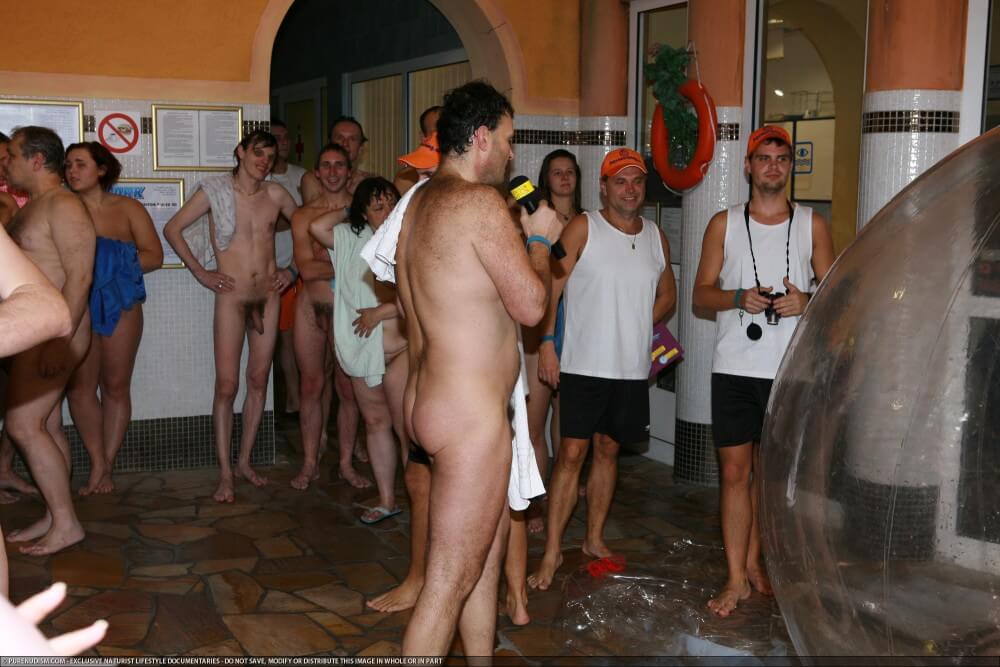 Naturism photo gallery # 56 - It helps people understand that the naked body is not an object to be judged