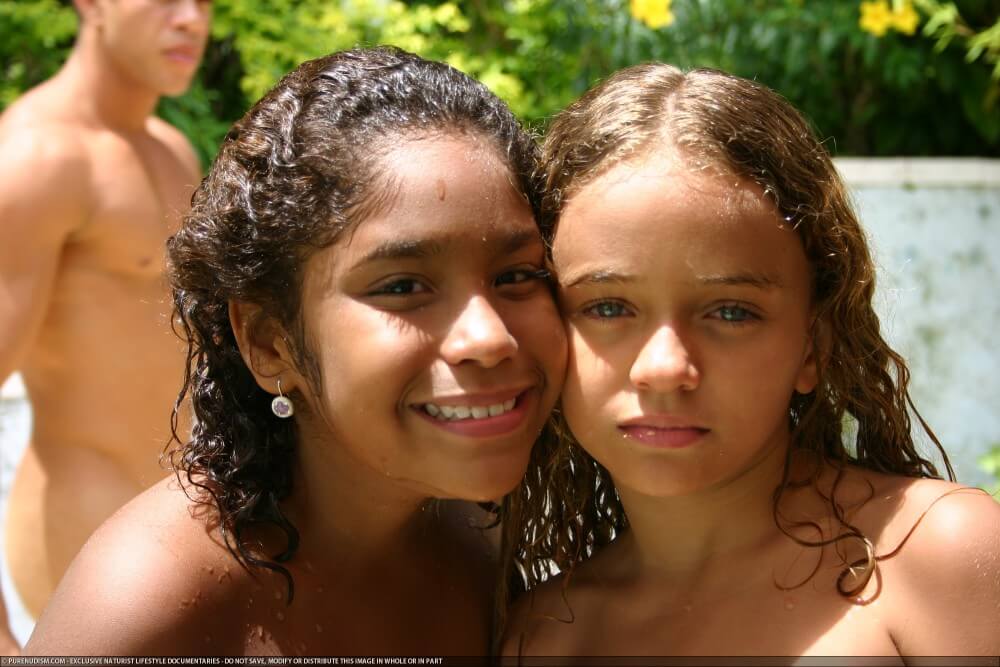 Tropical Naturism gallery - Striving for harmony with nature—its okay to be a little naked
