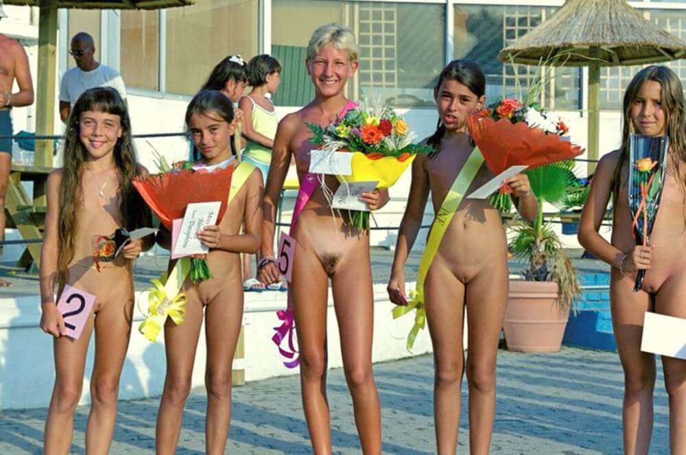 Beauty contest FR photos - Nudity helps one appreciate the present moment