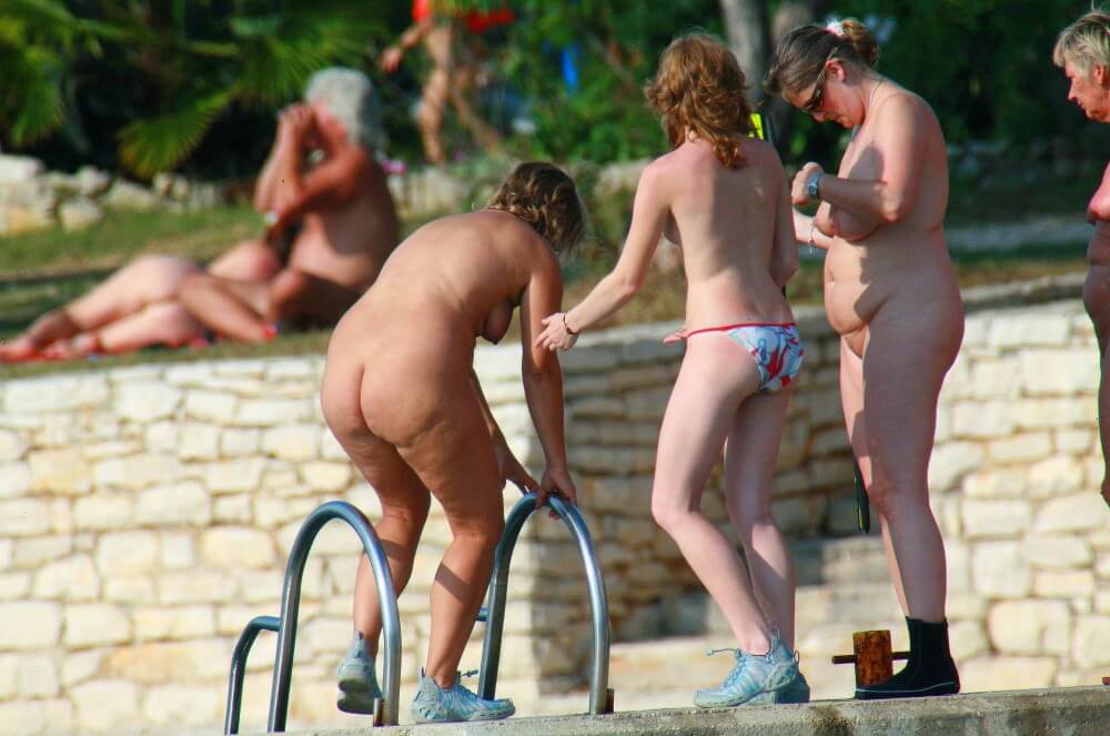 Ula FKK Exploration Family pics - Nudism is based on sincerity