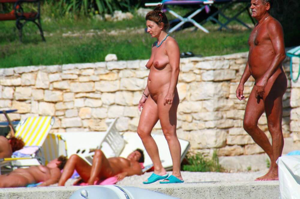 Ula FKK Wall-Side Passby photos - The nature of nudism provides strength and inspiration