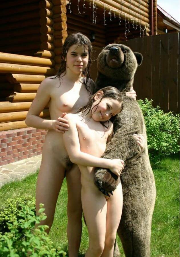 Naturism photo gallery # 57 - It values honesty and sincerity in trusting the nudists around you