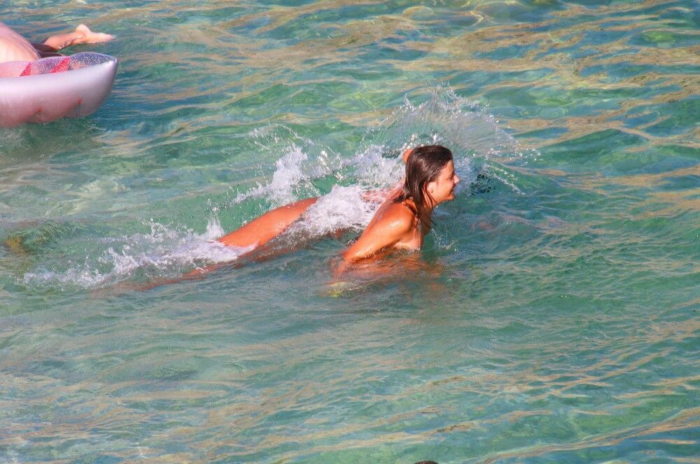 Ula FKK Teen Shore Run pics - Getting rid of swimsuits