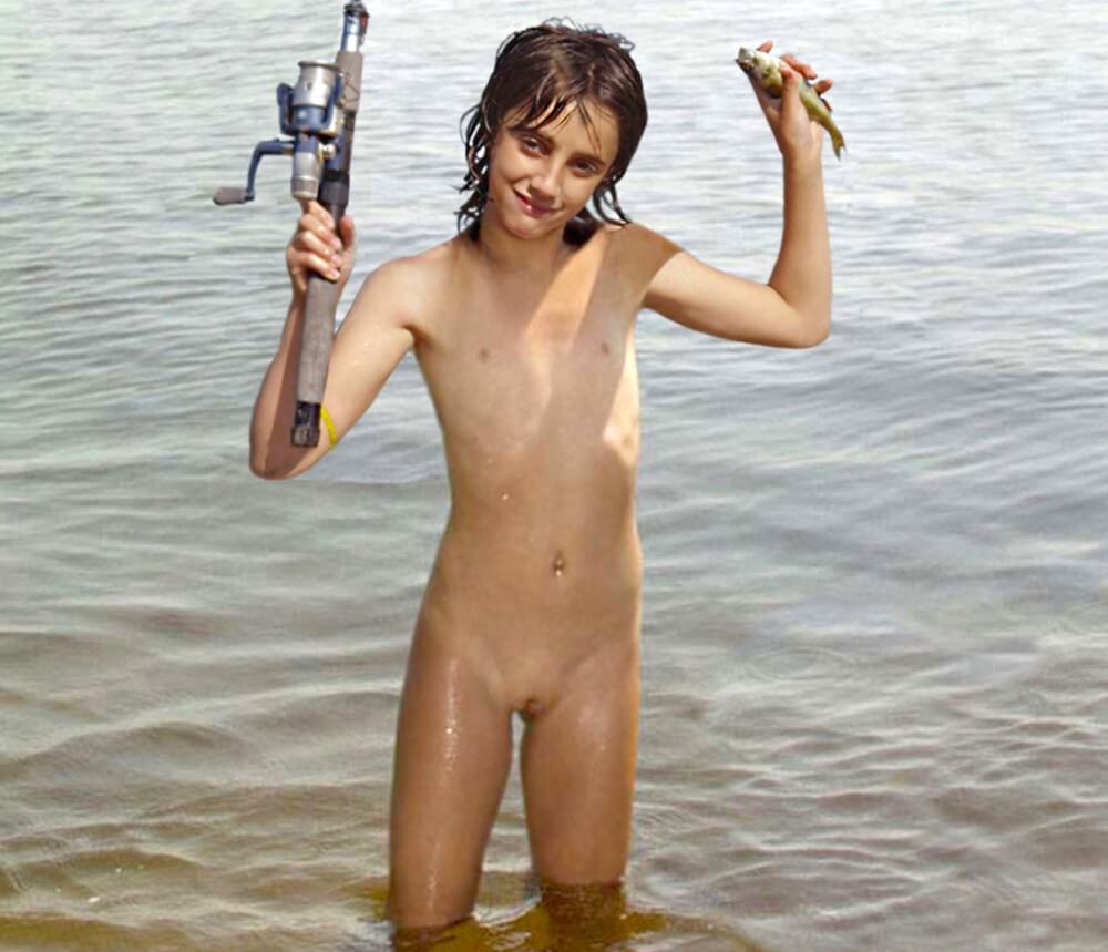 Naturism photo gallery # 42 - Nudism is a lifestyle in harmony with nature