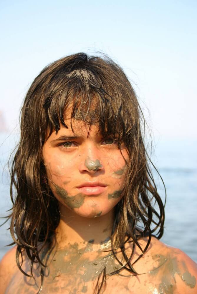 Courageous Naturist Girl pics - Its one thing to see nudists, but another to be a nudist yourself