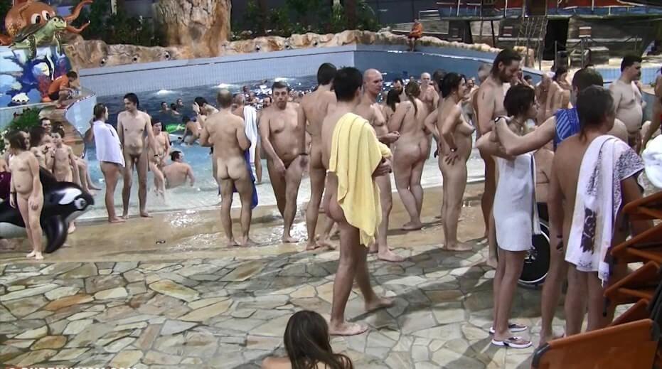 Aquatic park reunion video - Visit a nudist beach