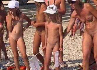 Naturist Royal Family Show video - They value respect for nature and the fully naked body