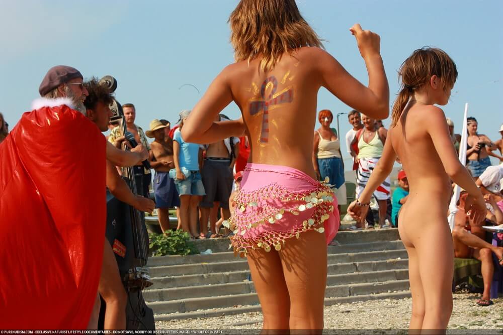 Colorful Carnival Dancing photos - Many naked men and women